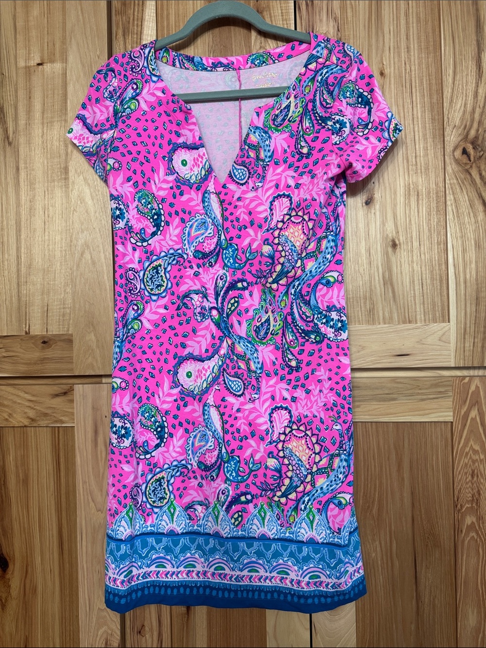 Lilly Pulitzer Pink Paisley V-Neck Short Sleeve Dress with Blue Border